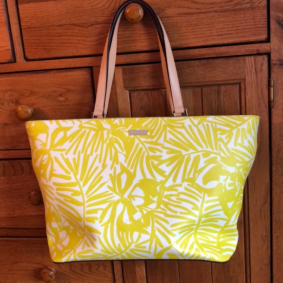 kate spade Handbags - ♠️Kate Spade ♠️ tote MAKE A REASONABLE OFFER